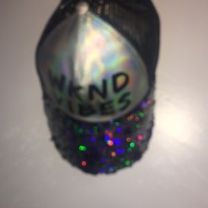 Shiny hat/limited time/not torn or old!😍🍬